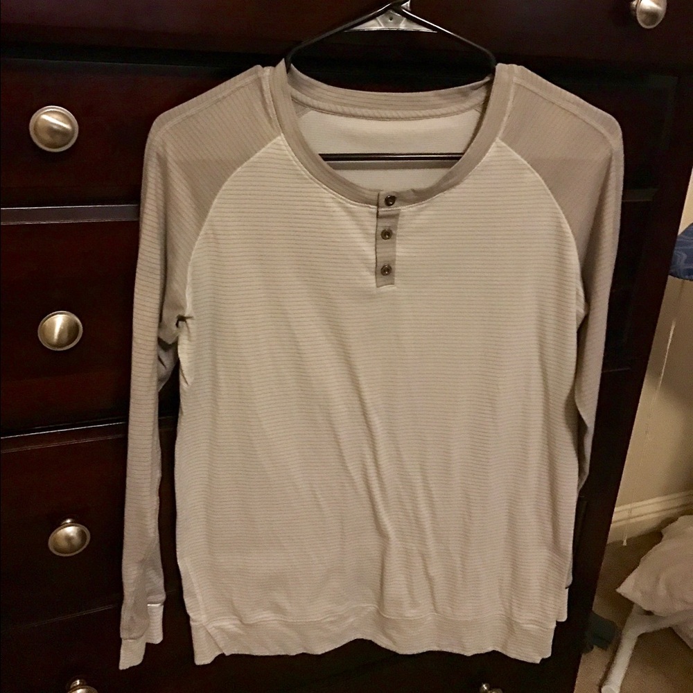 Long Sleeve Lululemon shirt